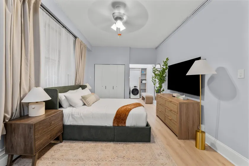 Quiet Hyde Park Studio Close to UChicago and Lake - Image 1