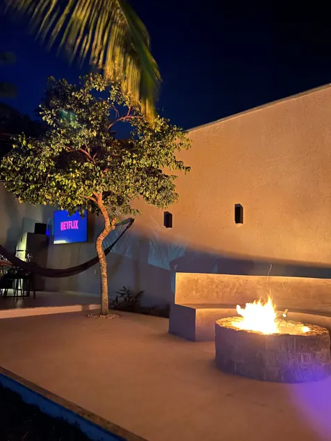 Swimming pool, fireplace, big screen, 200m from the beach - Entire space - Image 1