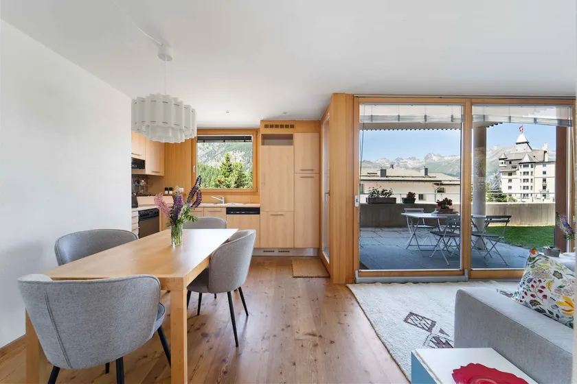 Modern 2bedrooms apartment + garden + parking - Image 1