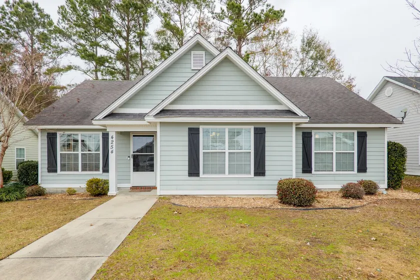Cozy Getaway • 4 TVs • Pets Allowed • 1 Mile to 75 - Image 1
