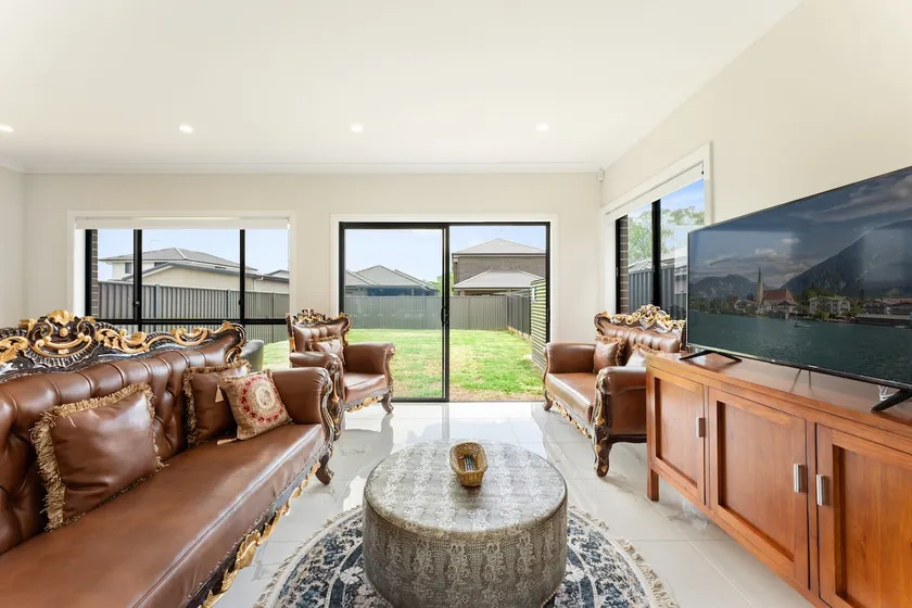 Peaceful Stay in Austral Perfect for Groups - Image 1