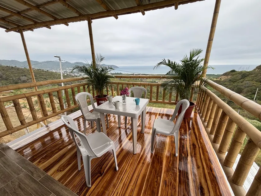 New house with ocean views. - Image 1
