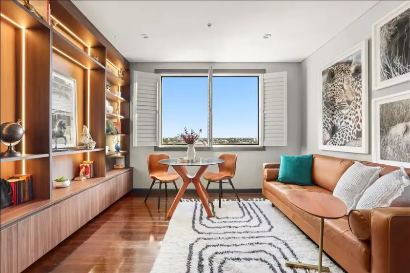 1 BR Pyrmont Penthouse with Private Rooftop - Image 1