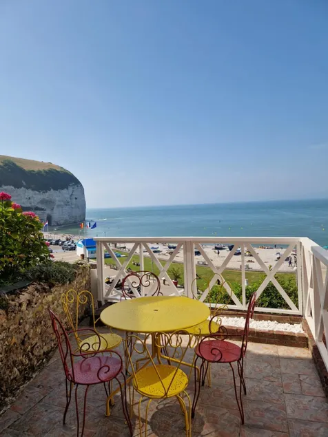 The sea view - Image 1
