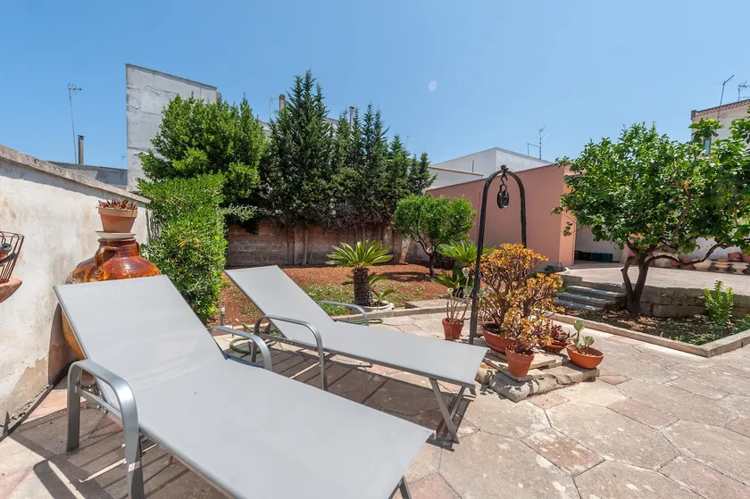 GuestHost - Villa Rossella Civico 73 & 75 - Image 1