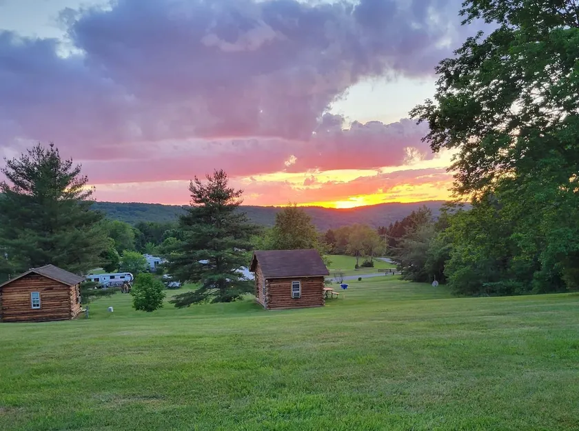 Cabin with breathtaking views of the mountain - Image 1