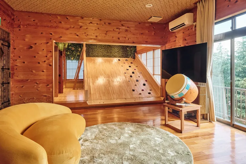 Private Kids Adventure Villa w/ Indoor huge Slide - Image 1