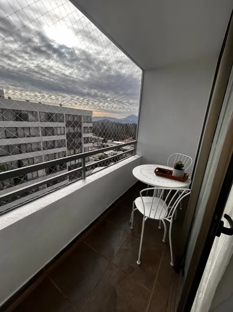 Beautiful, comfortable and centrally located. - Image 1