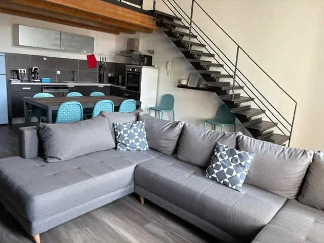Loft type apartment, Pierrelatte - Image 1