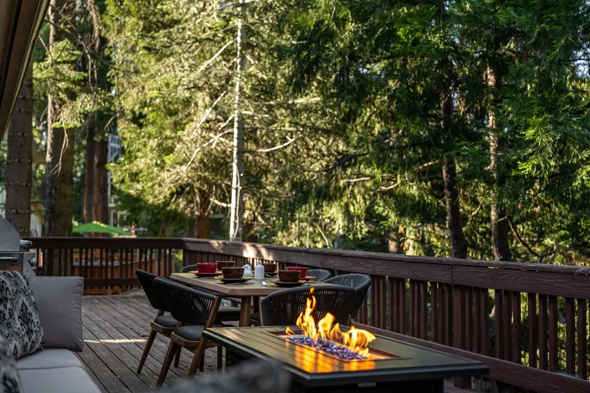 Oak & Arrow Lodge • Forest Hideaway - Image 1
