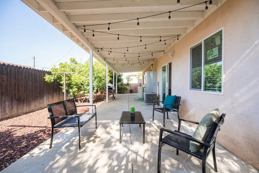 Modern Retreat w/ Patio & Backyard Near Pasadena - Image 1