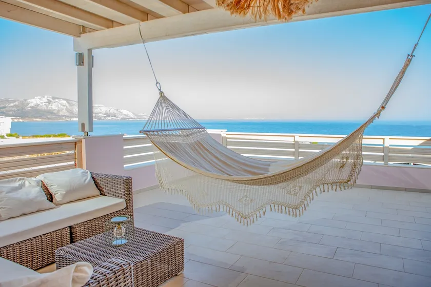 Sea View Apartment - Image 1
