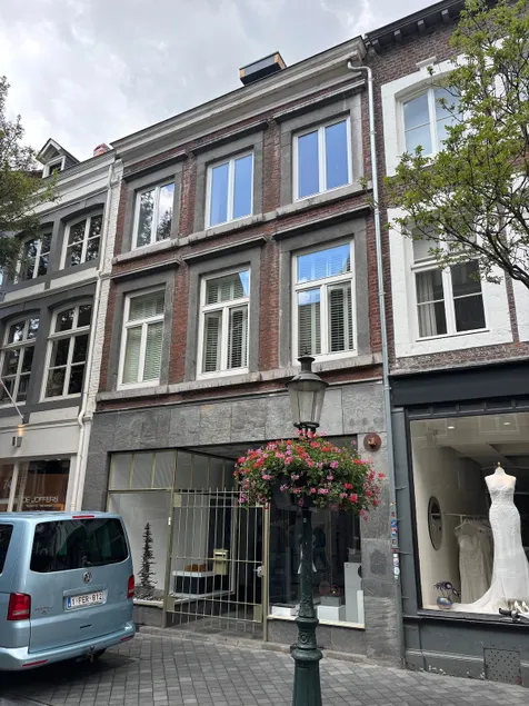 Historic Upper-Floor Apartment in Wyck - Image 1