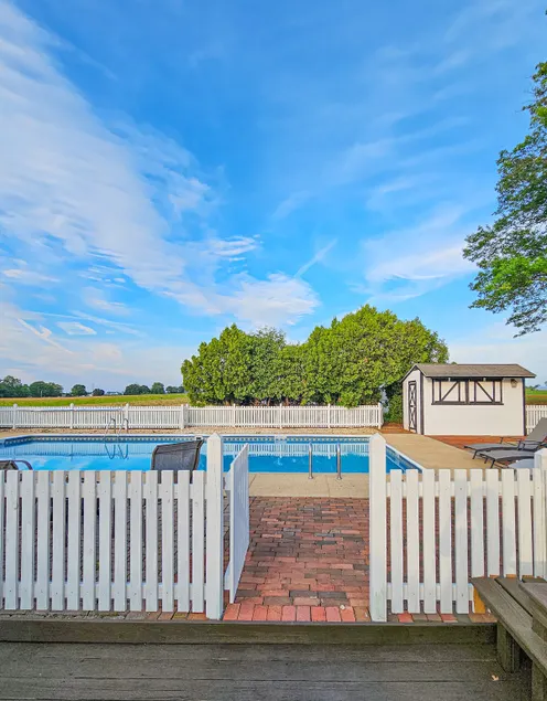 Meadowview Cottage - Image 1