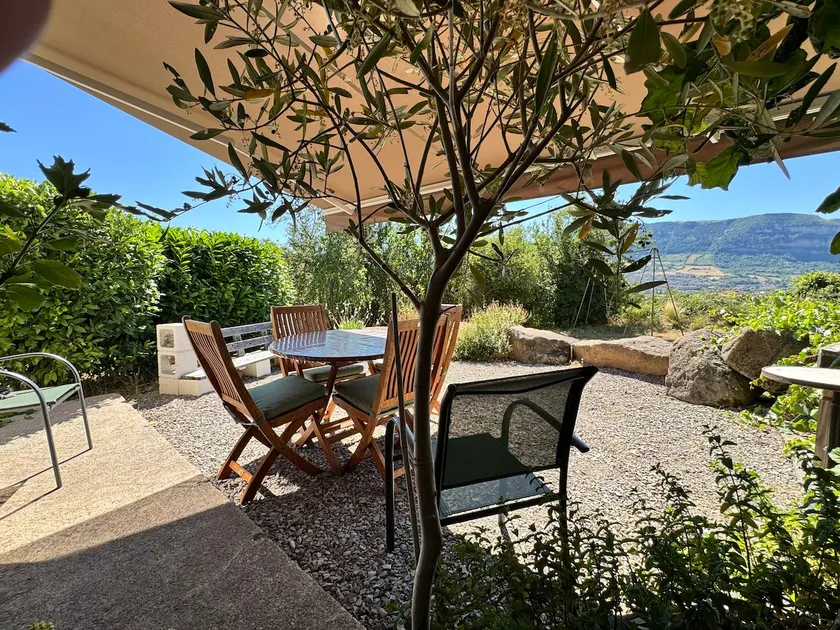 View, garden, comfort, tranquility. - Image 1