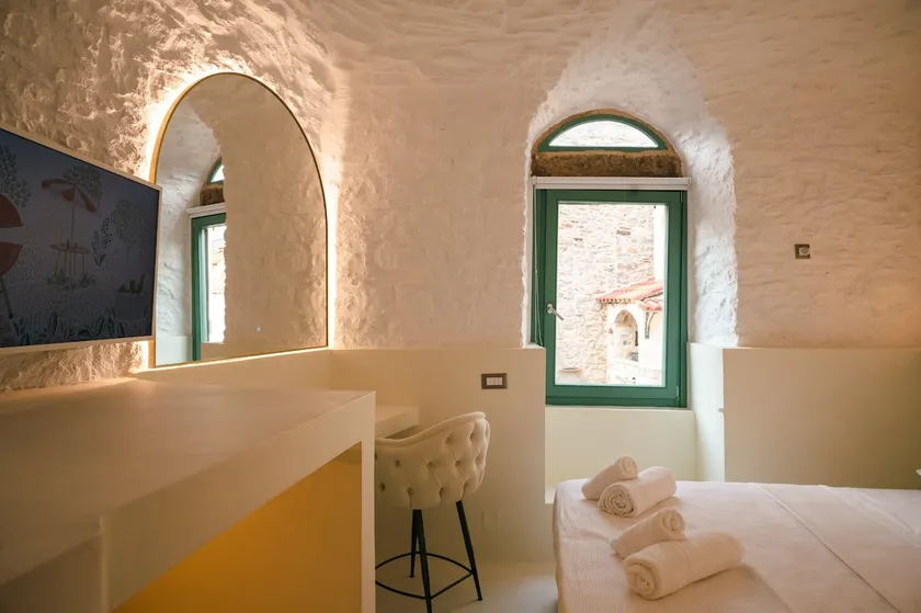 Stunning apartment with a dome - Image 1