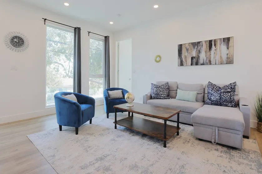 Coastal Getaway 4BR in the Heart of Torrance - Image 1