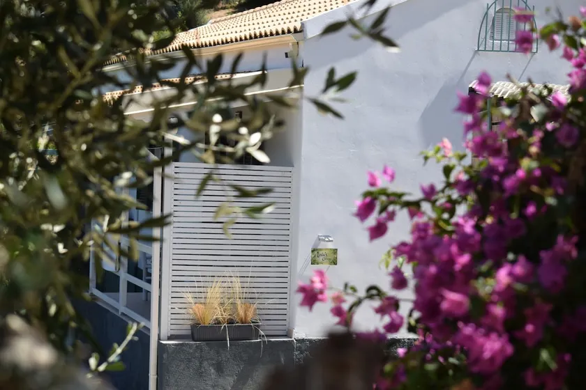 Loula's Cottage - Image 1