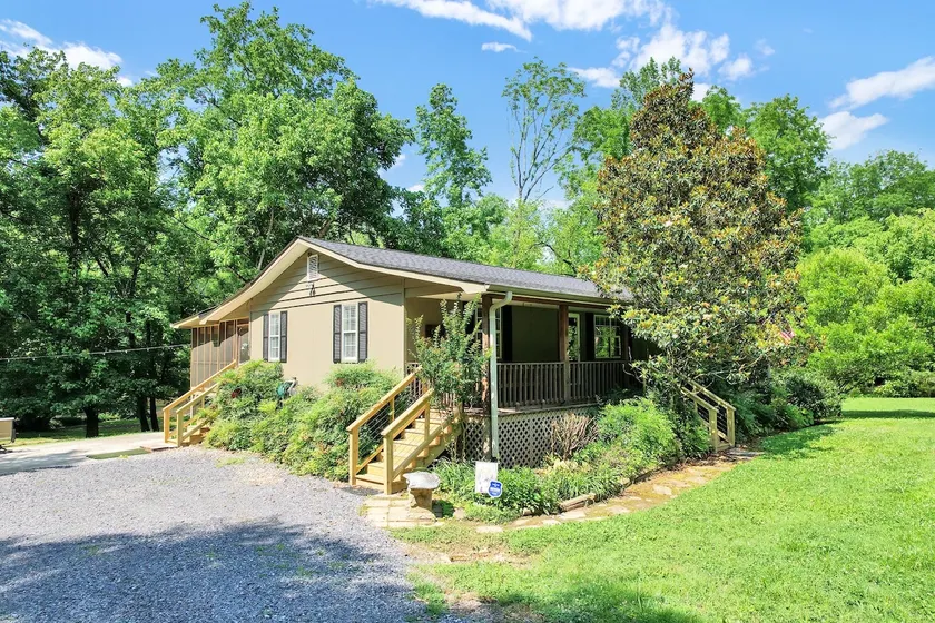 River Front Home 12 miles from Ocoee River Rafting - Image 1