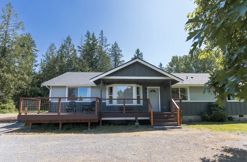 Five Acre Retreat - Image 1