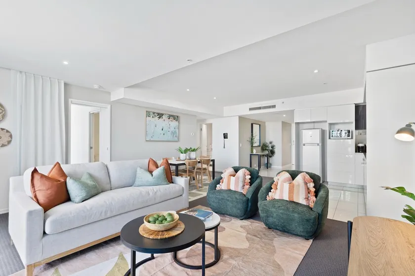 Hilton Surfers Paradise Hotel & Residences - Image 1