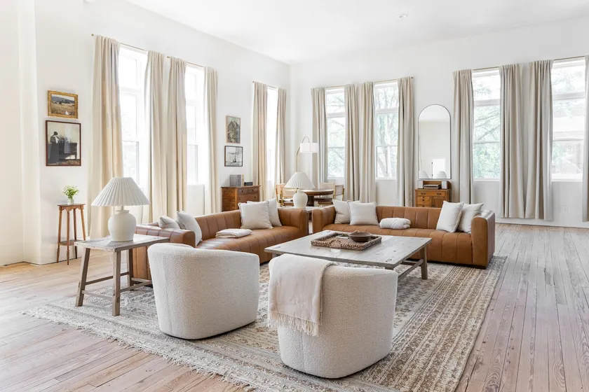 S.C. Atelier, cozy luxury in downtown Ashland NE - Image 1