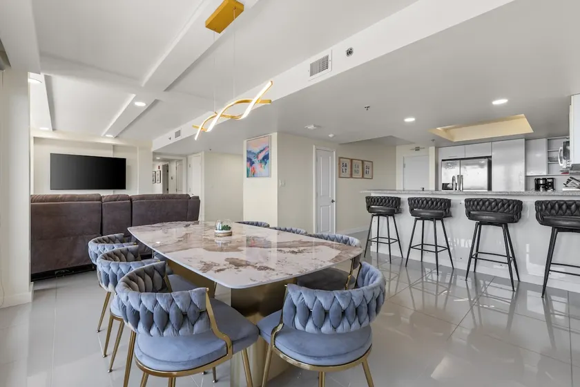 The Zen Side at Solare Tower - Image 1