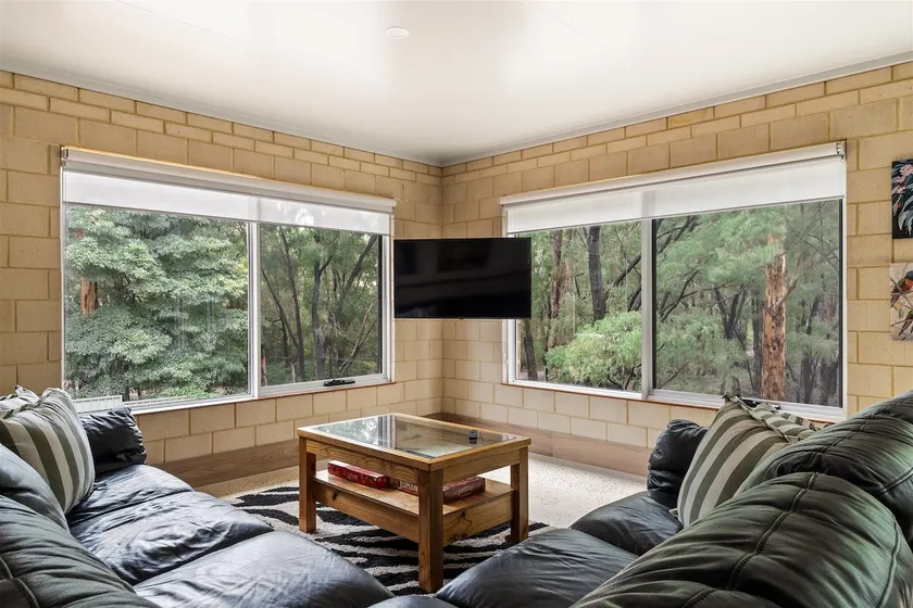 Arcadia Dreaming Chalet | NEW - Image 1