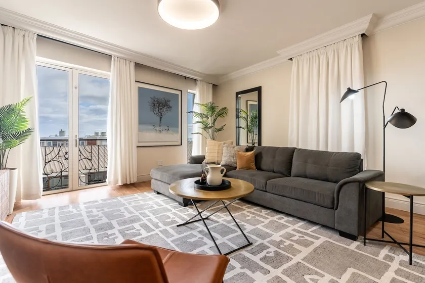 Cape Royale Apartment 810 - Image 1