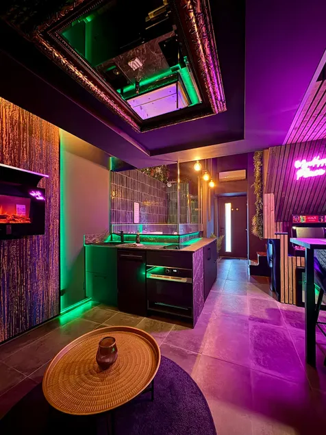 For Ever - Love Room - Image 1
