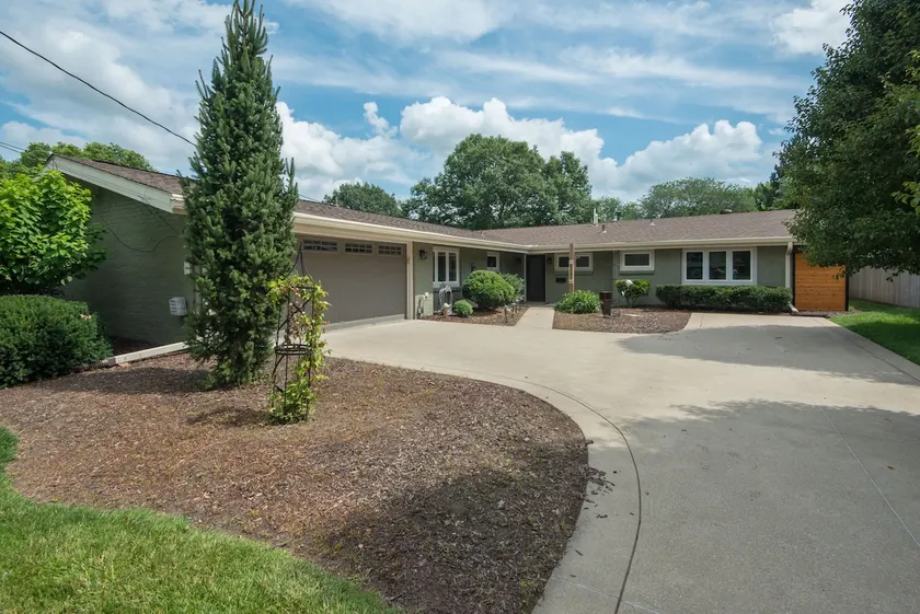 Travellers Retreat - Image 1