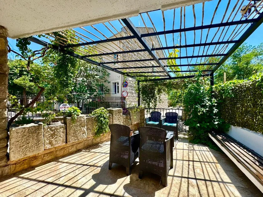 Beachfront Holiday home - Image 1