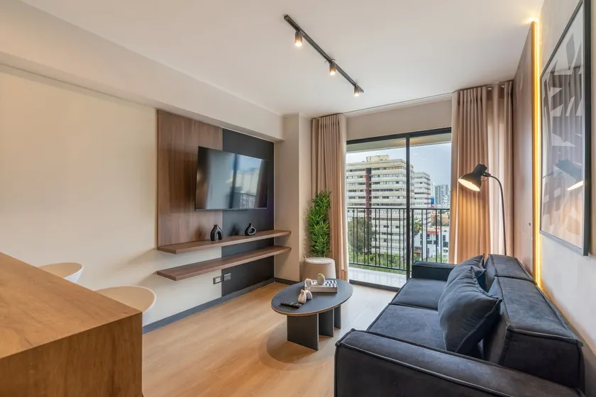 Geko | Modern 1BR w/ Balcony in Magdalena Del Mar - Image 1