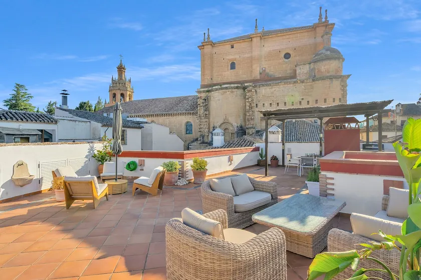 Architect Penthouse-120m²Terrace - Image 1