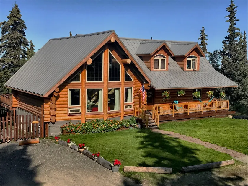 Anchorage Family Guesthouse - Image 1