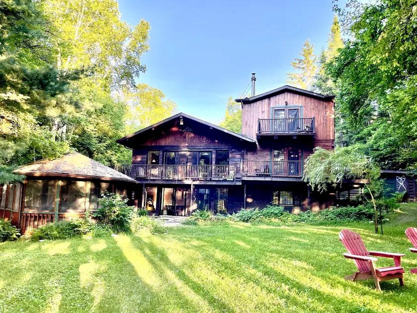 Cottage chic lumberjack - Image 1