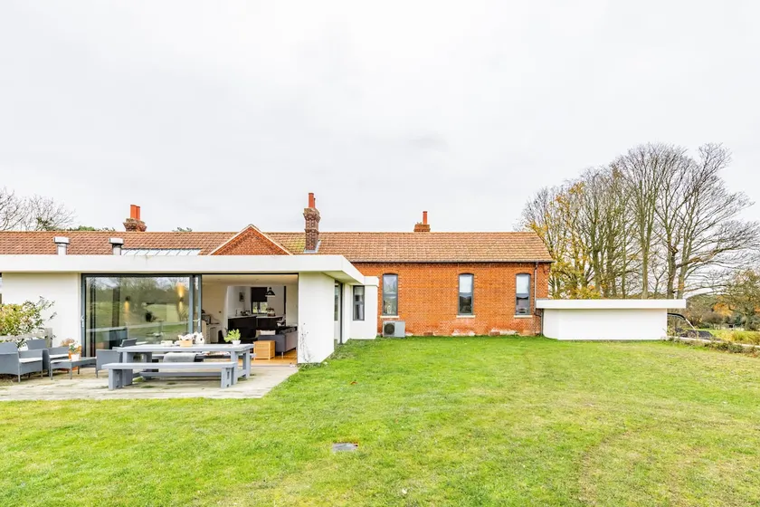 Westward Skies - Luxurious Modern Countryside Retreat - Image 1