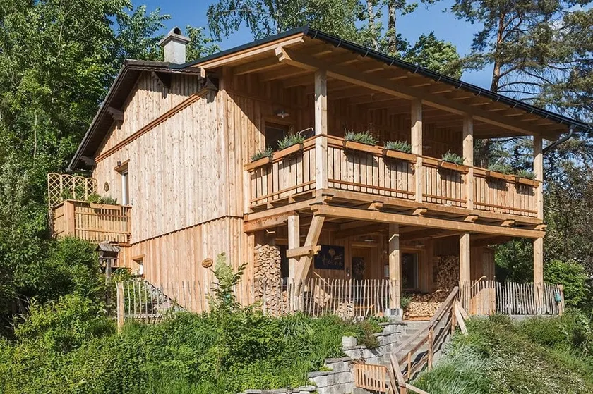 Luxurious vacation home for family & dog - Image 1