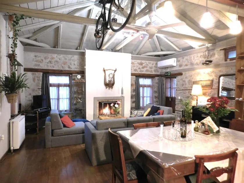 Agoriani Art Suite - 4 seasons' natural living - Image 1