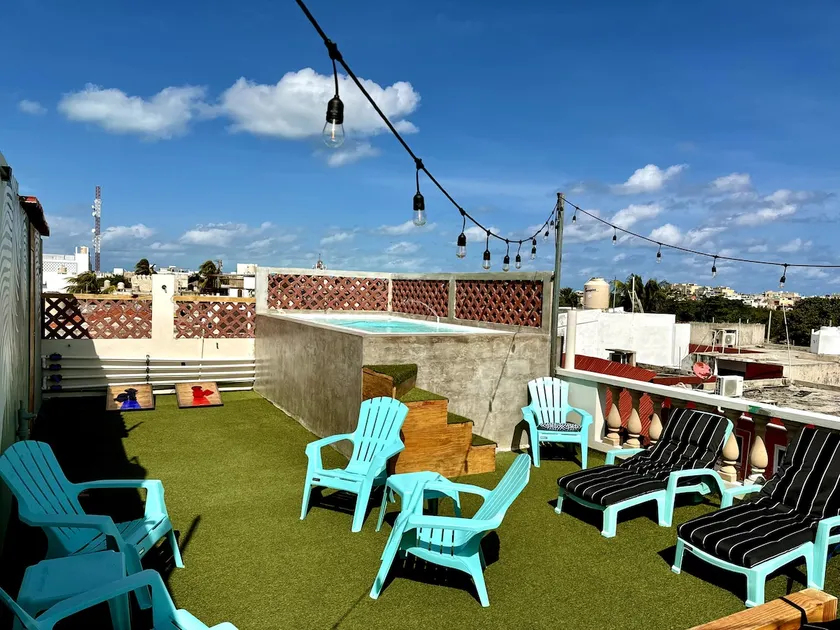 Casa Zuzy: La Tierra Apt Local Living with Roof Pool - Image 1