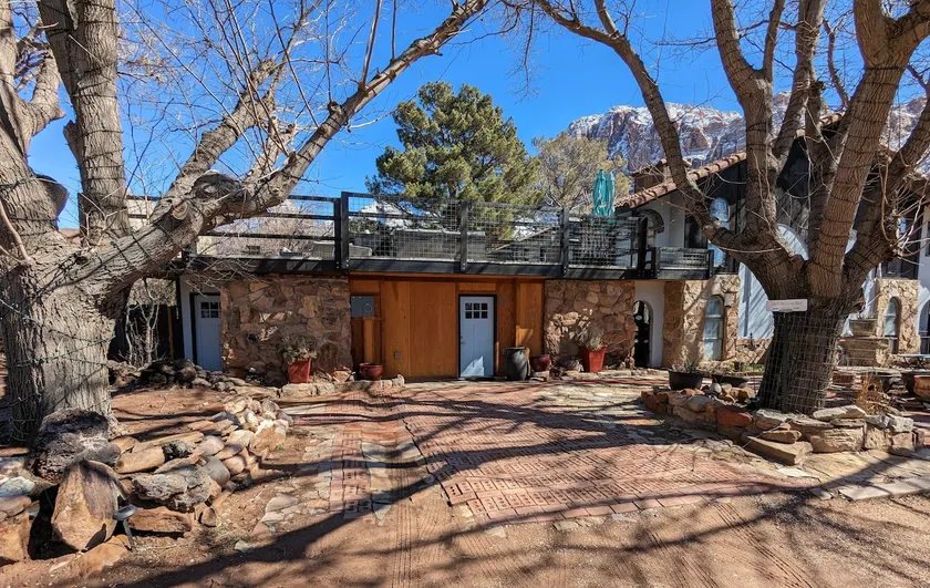 Whole Cottage at Zion National Park - Image 1