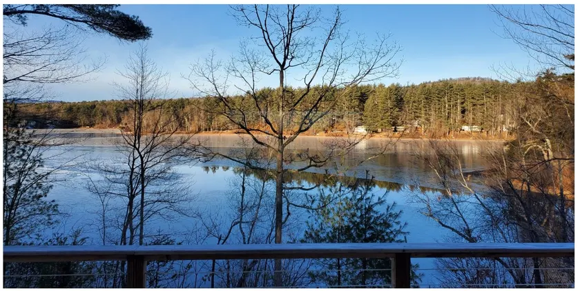 Lakefront, Private Beach, Amazing Views, & pets! - Image 1