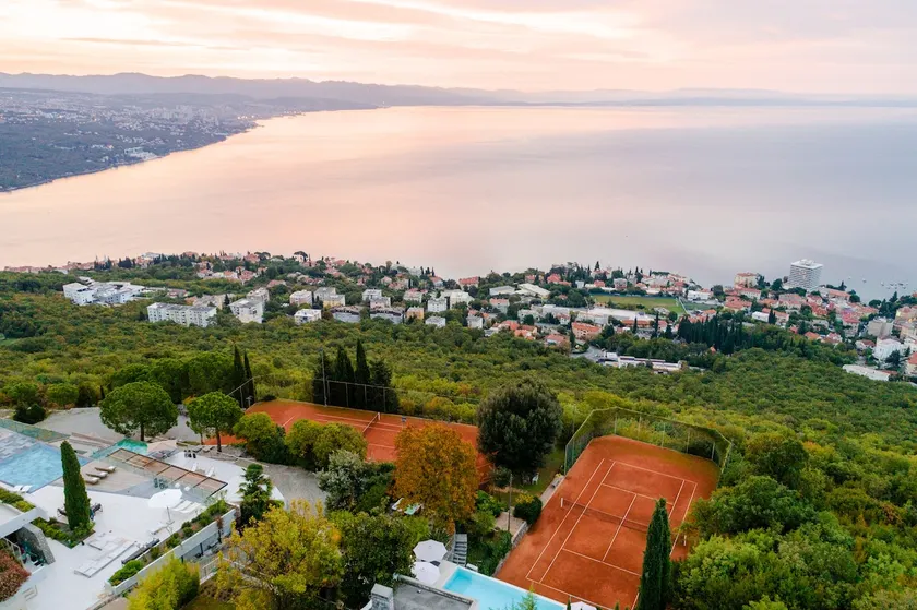 Perfect View Luxury Mediterranean Designer Villa - Image 1