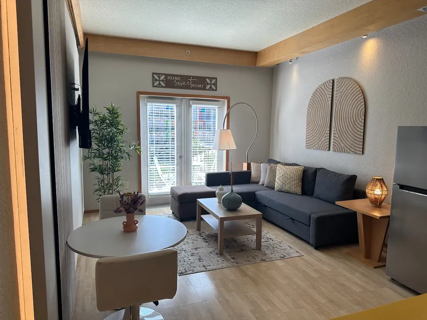 Hidden Gem... 101 Palm Harbor unit307A - Image 1