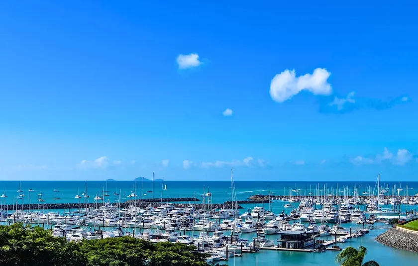 2 Bedroom Apartment Ocean views - Airlie Beach - Image 1