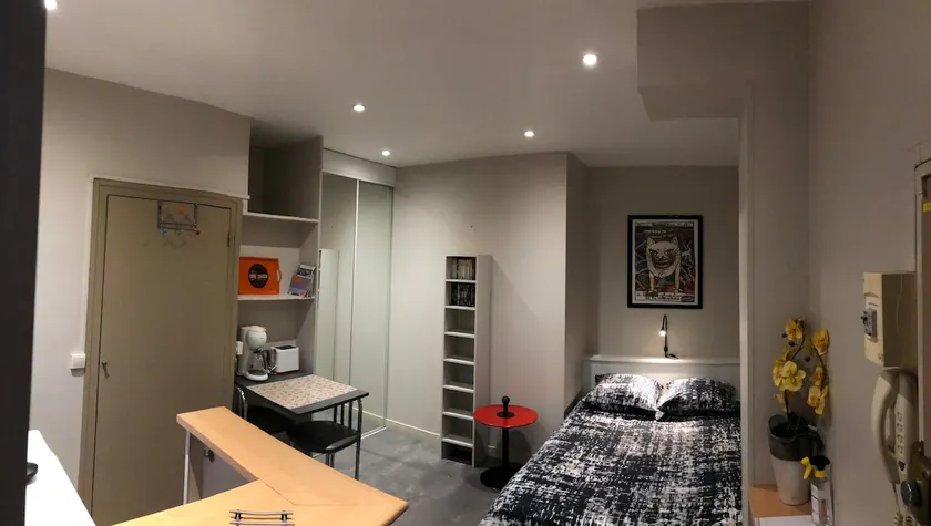 Uafhængig studie møbleret central - Image 1