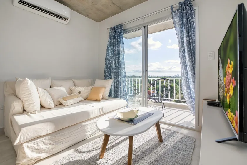 Apartment with pool in the airport area. Brand new! - Image 1