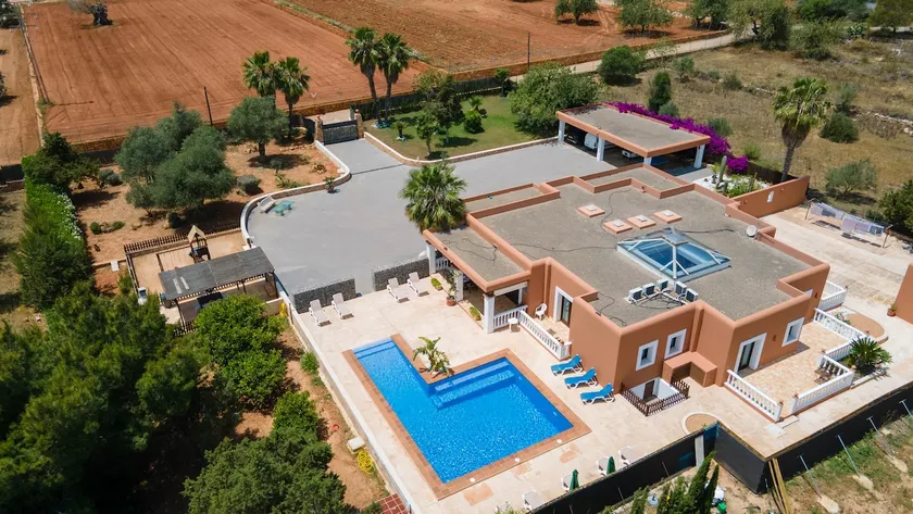 Villa Evie Ibiza - Fünf Schlafzimmer Villa, Schläft 8 - Image 1