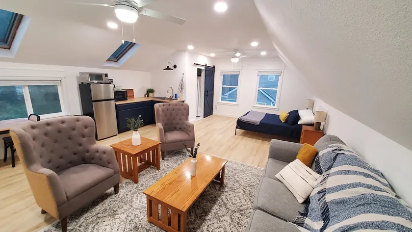 Charming Studio Apt, 1.5mi to Downtown - Image 1