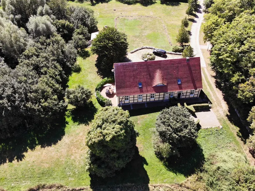 Large vacation apartment in an old pastorate with fireplace and garden - Image 1